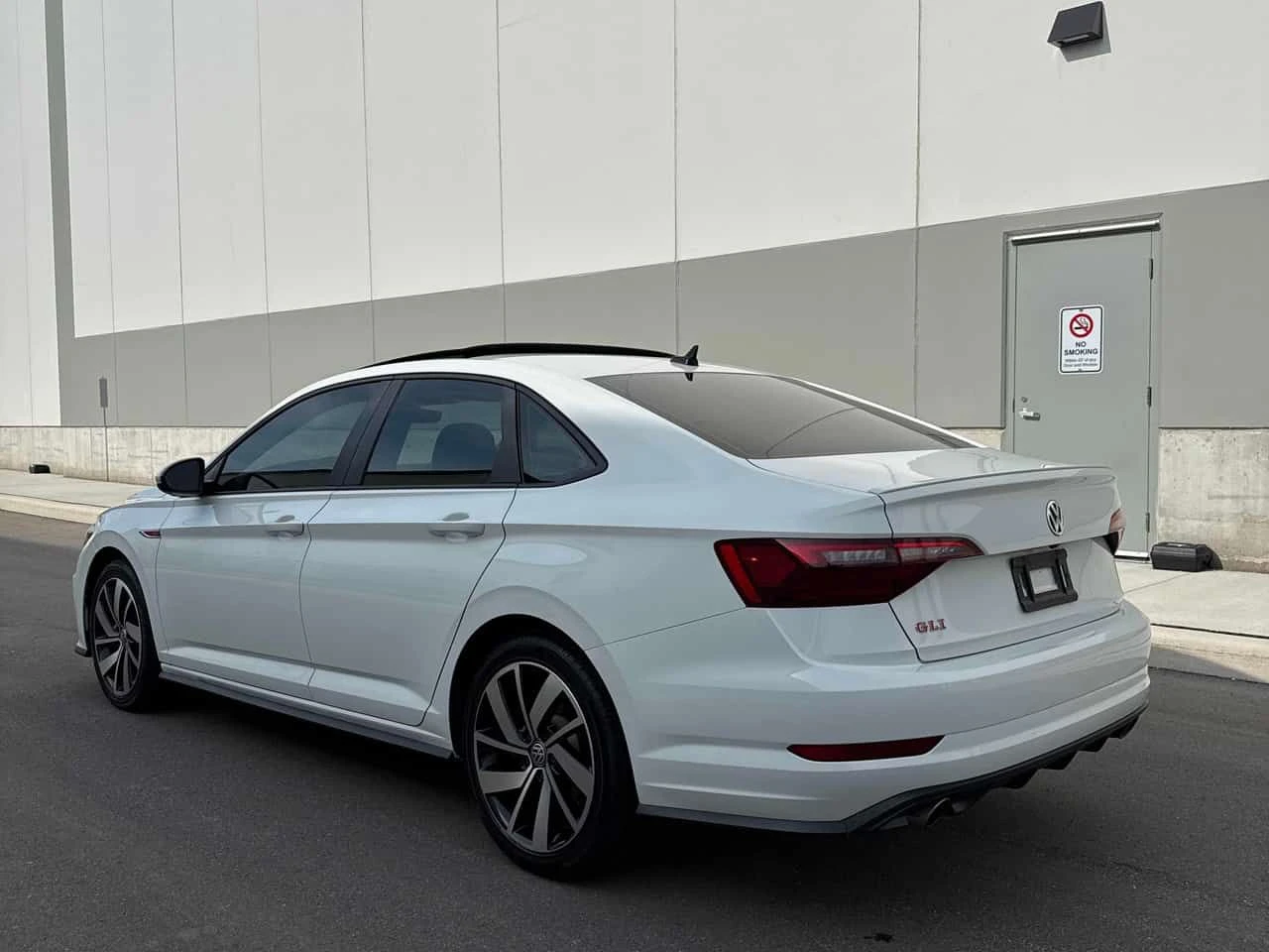 VW Jetta * GLI * CARFAX * ЦЕНА ДО БГ, снимка 3 - Автомобили и джипове - 54606975
