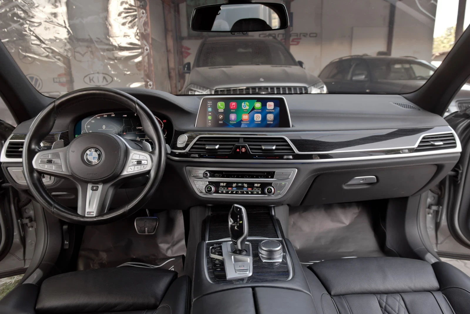 BMW 740 d/X-Drive/M/MHEV/HUD/LED/20, снимка 10 - Автомобили и джипове - 54702781