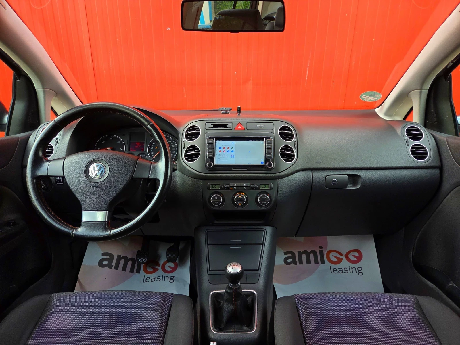 VW Golf Plus 1.9 105k.c, снимка 11 - Автомобили и джипове - 54724032