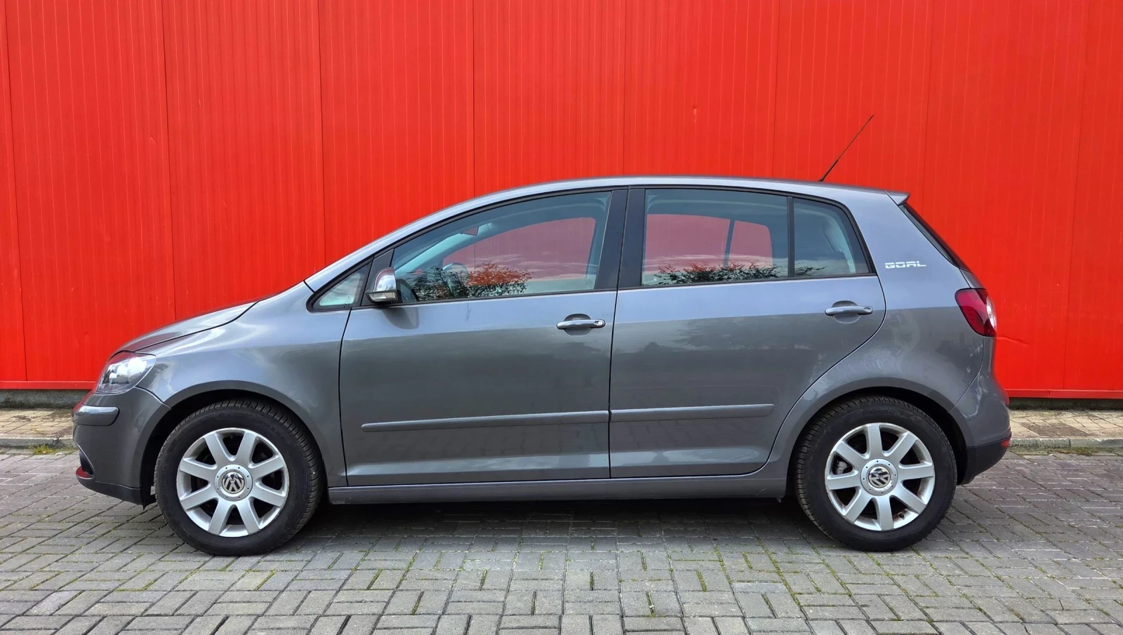 VW Golf Plus 1.9 105k.c, снимка 7 - Автомобили и джипове - 54724032