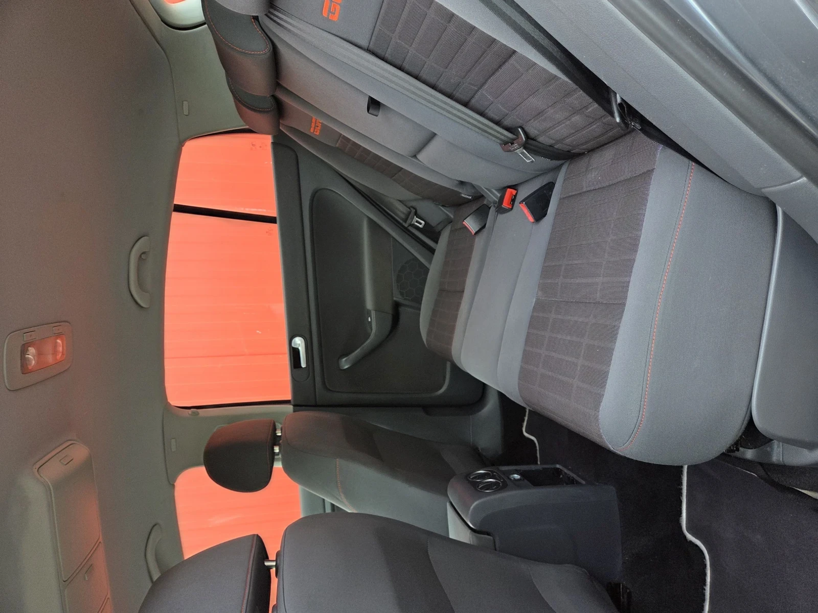 VW Golf Plus 1.9 105k.c, снимка 15 - Автомобили и джипове - 54724032