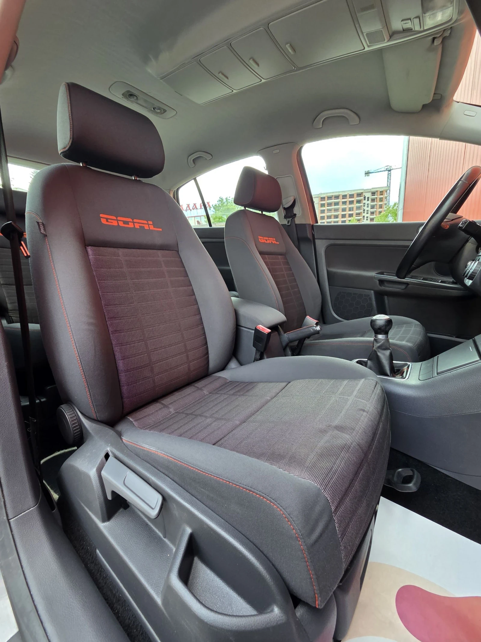 VW Golf Plus 1.9 105k.c, снимка 14 - Автомобили и джипове - 54724032