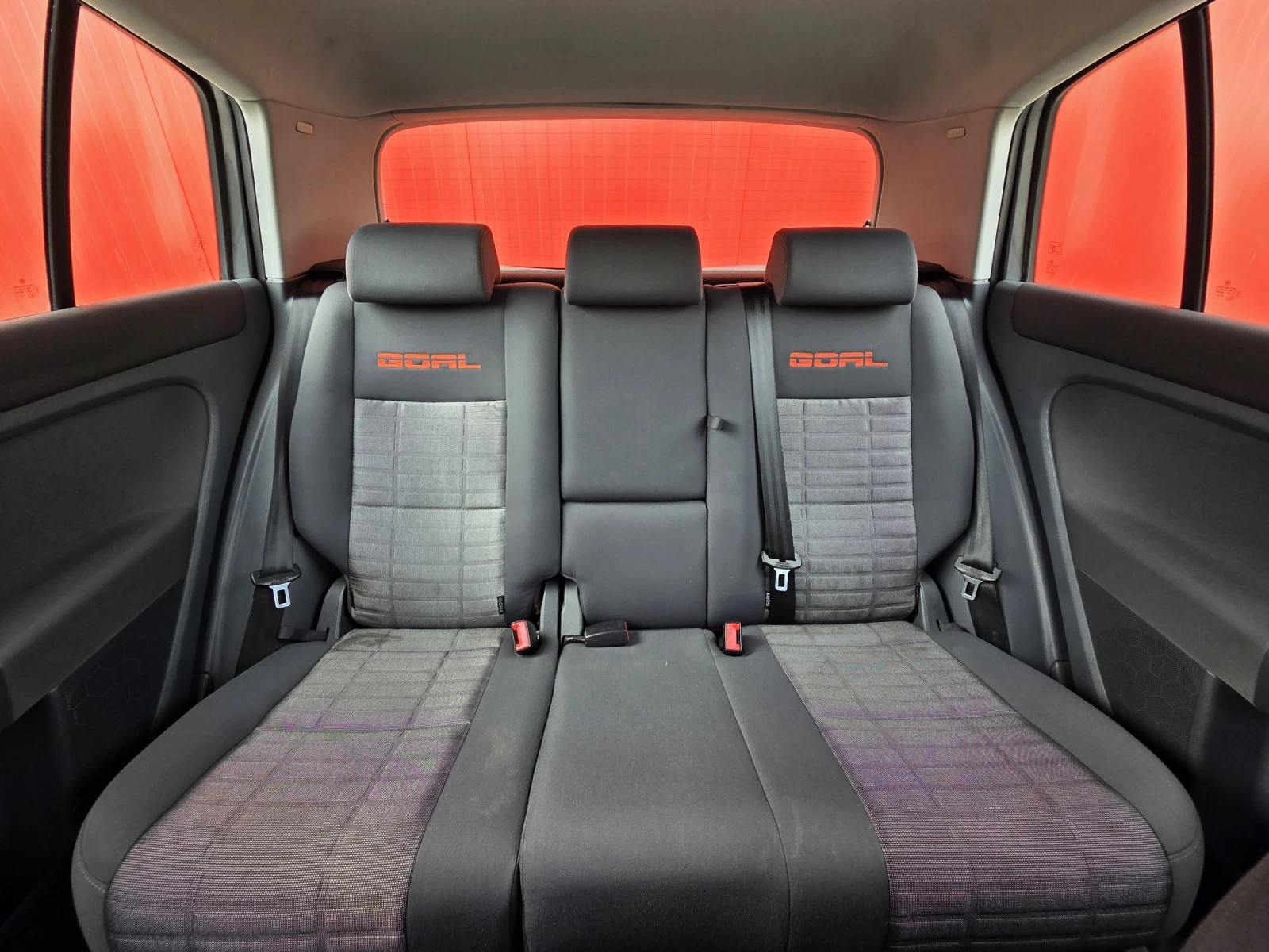 VW Golf Plus 1.9 105k.c, снимка 16 - Автомобили и джипове - 54724032