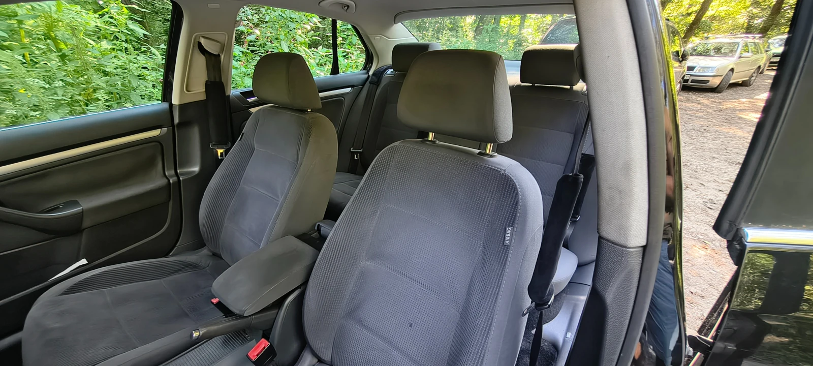 VW Jetta 1.9 TDI, снимка 10 - Автомобили и джипове - 55542246