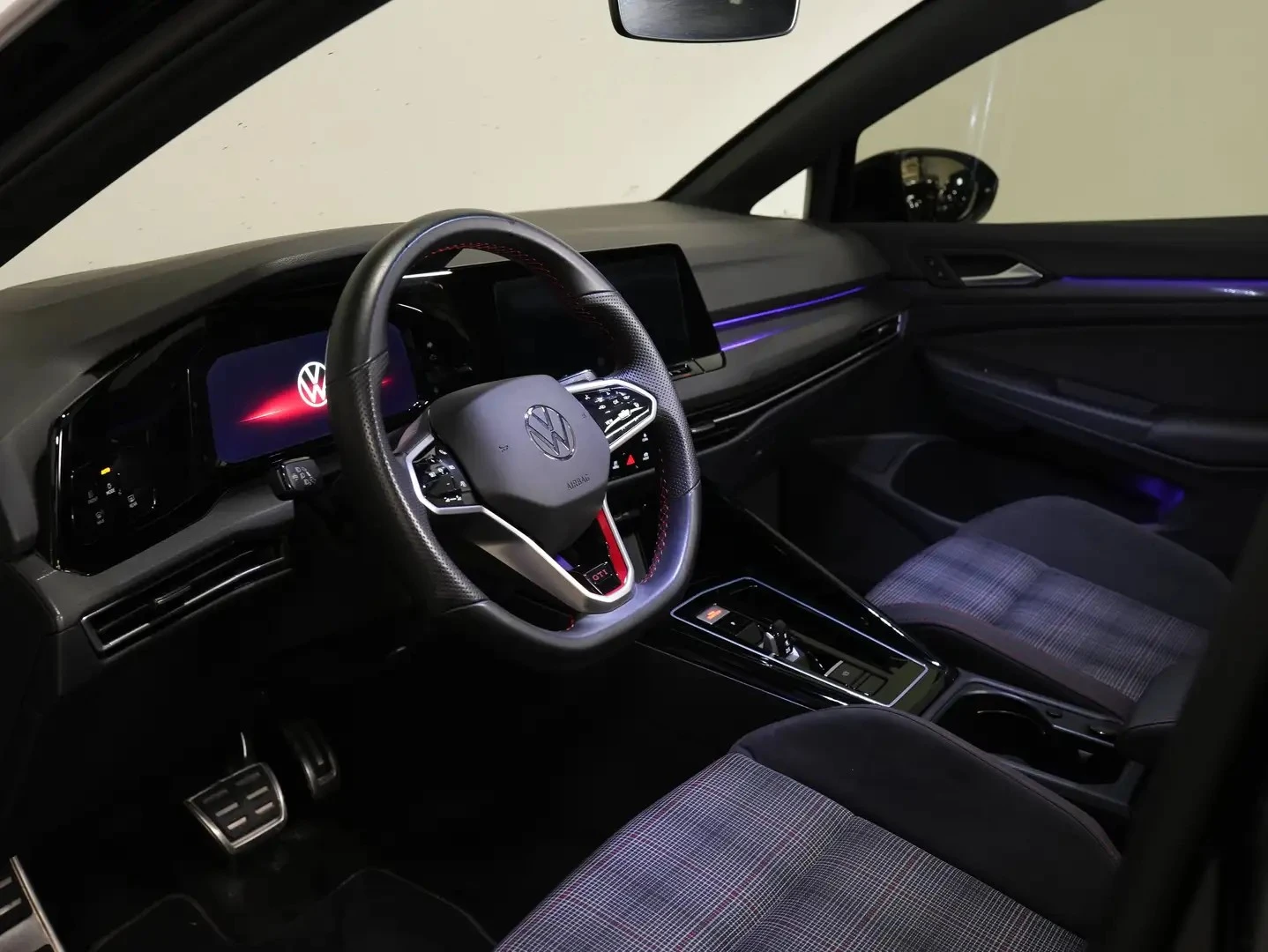 VW Golf GTI AUTOBAHN DSG ЦЕНА ДО БЪЛГАРИЯ АВТОКРЕДИТ, снимка 10 - Автомобили и джипове - 55937397