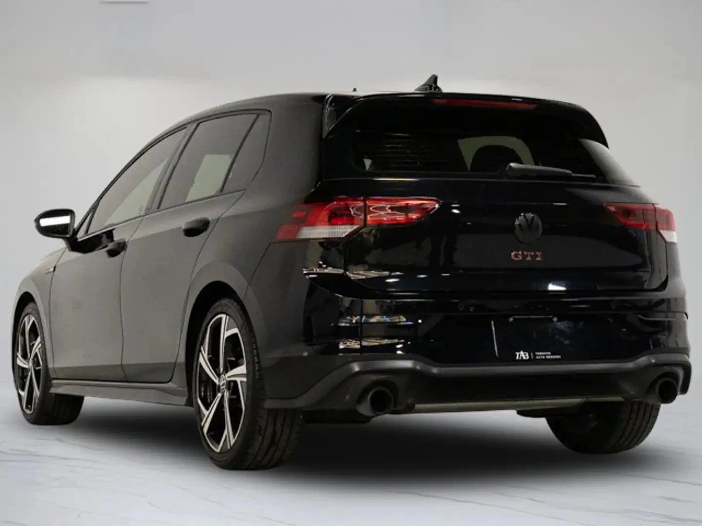 VW Golf GTI AUTOBAHN DSG ЦЕНА ДО БЪЛГАРИЯ АВТОКРЕДИТ, снимка 5 - Автомобили и джипове - 55937397