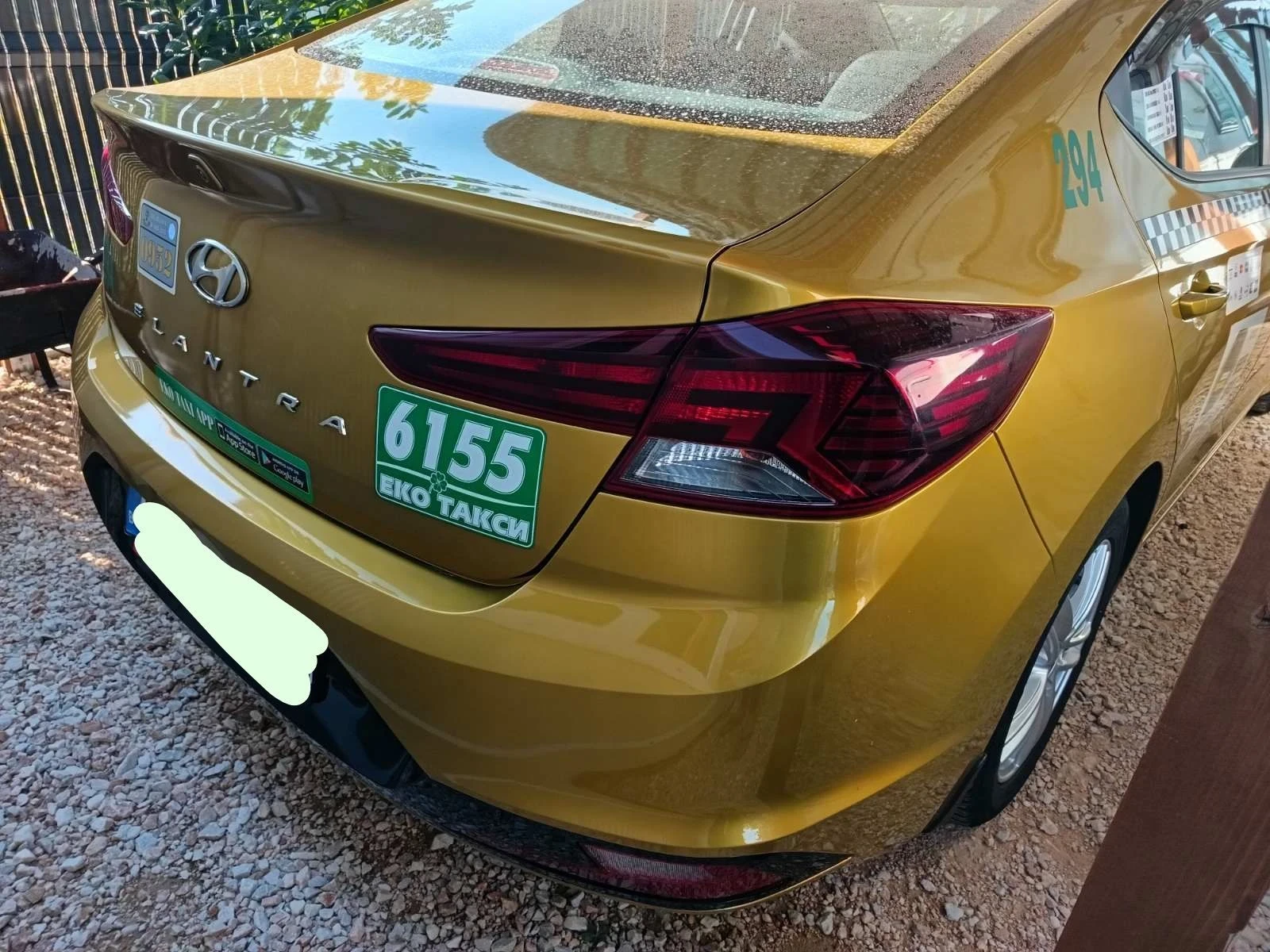 Hyundai Elantra 2.0 бензин с газ, снимка 2 - Автомобили и джипове - 56074980