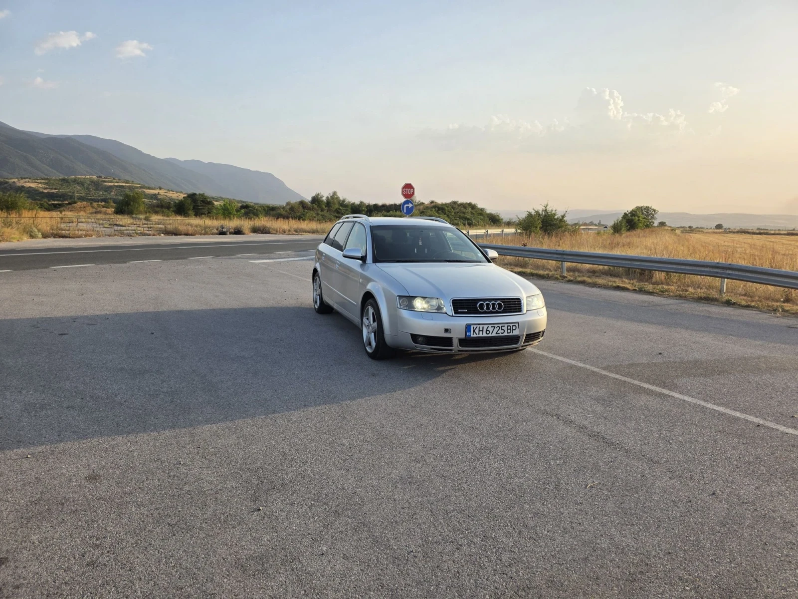 Audi A4 1.8 t quattro бензин-газ, снимка 5 - Автомобили и джипове - 56350124