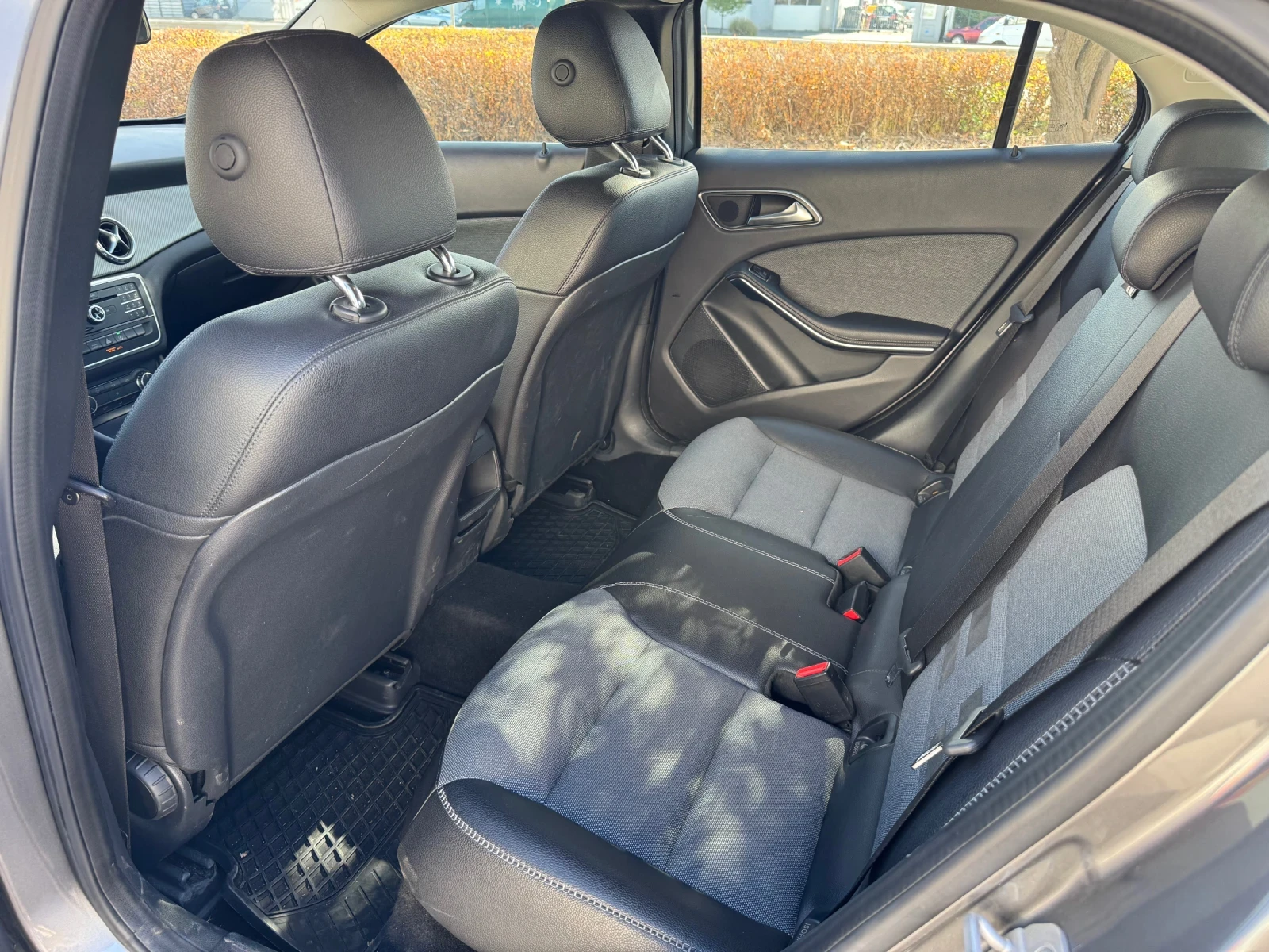 Mercedes-Benz GLA 180 AMG Line 1 �� ���������� 06.2016�  | Mobile.bg � ����������� 15