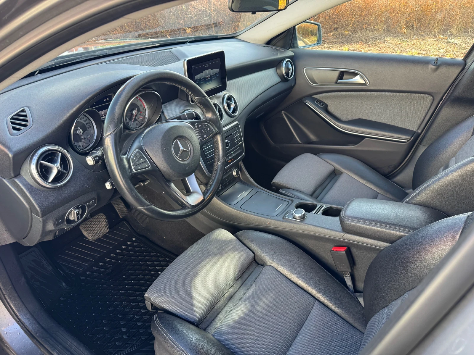 Mercedes-Benz GLA 180 AMG Line 1 �� ���������� 06.2016�  | Mobile.bg � ����������� 12