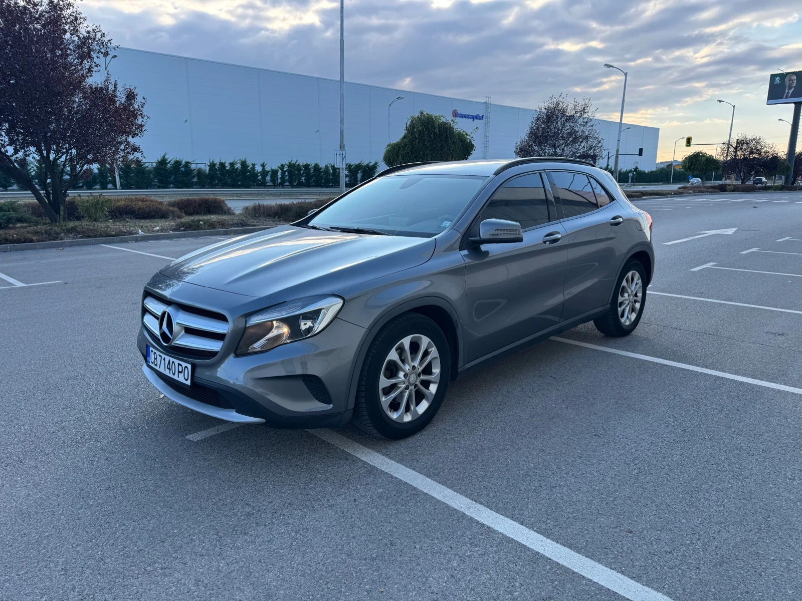 Mercedes-Benz GLA 180 AMG Line 1 ви Собственик 06.2016г 