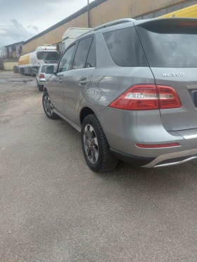 Mercedes-Benz ML 350 На прожуни  - 13000 € / 25425.79 лв. - 54951008 2