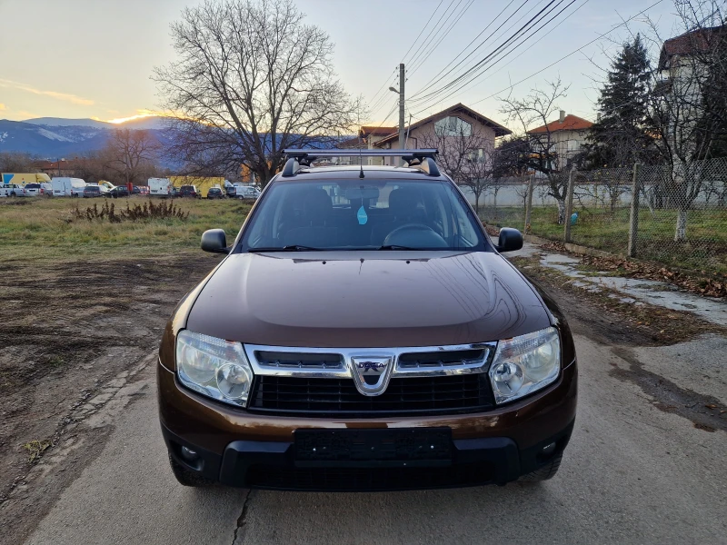 Dacia Duster 1.6 Газов инжекцион ОТЛИЧНА, снимка 3 - Автомобили и джипове - 48368500