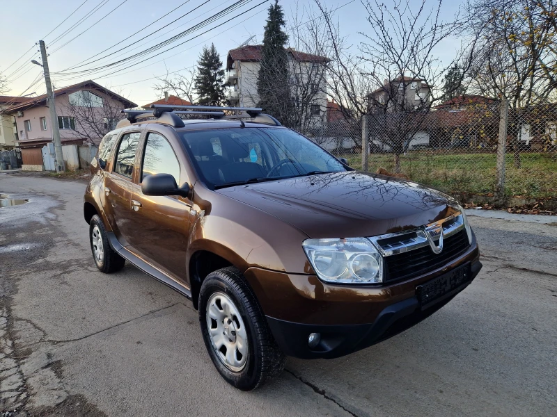 Dacia Duster 1.6 Газов инжекцион ОТЛИЧНА, снимка 1 - Автомобили и джипове - 48368500