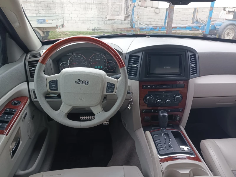 Jeep Grand cherokee, снимка 8 - Автомобили и джипове - 52472521