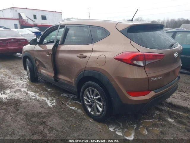 Hyundai Tucson, снимка 3 - Автомобили и джипове - 48718412