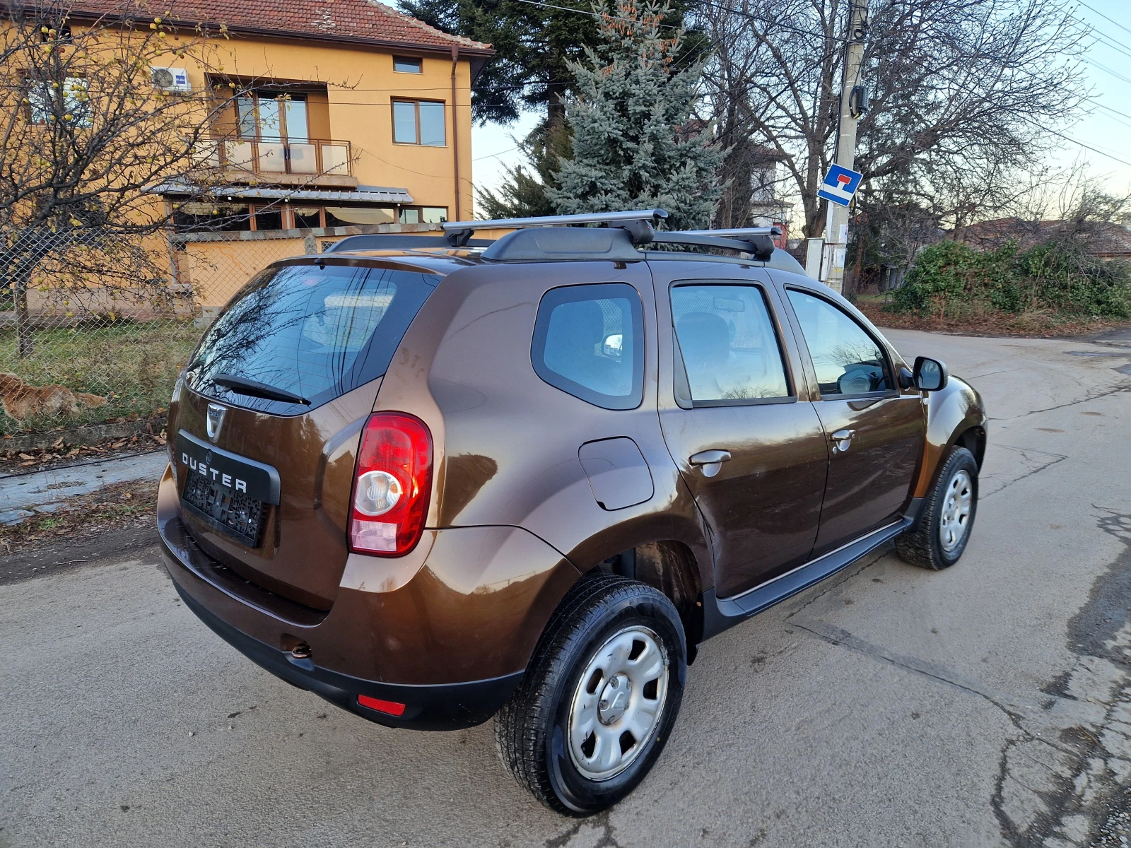 Dacia Duster 1.6 Газов инжекцион ОТЛИЧНА - изображение 5