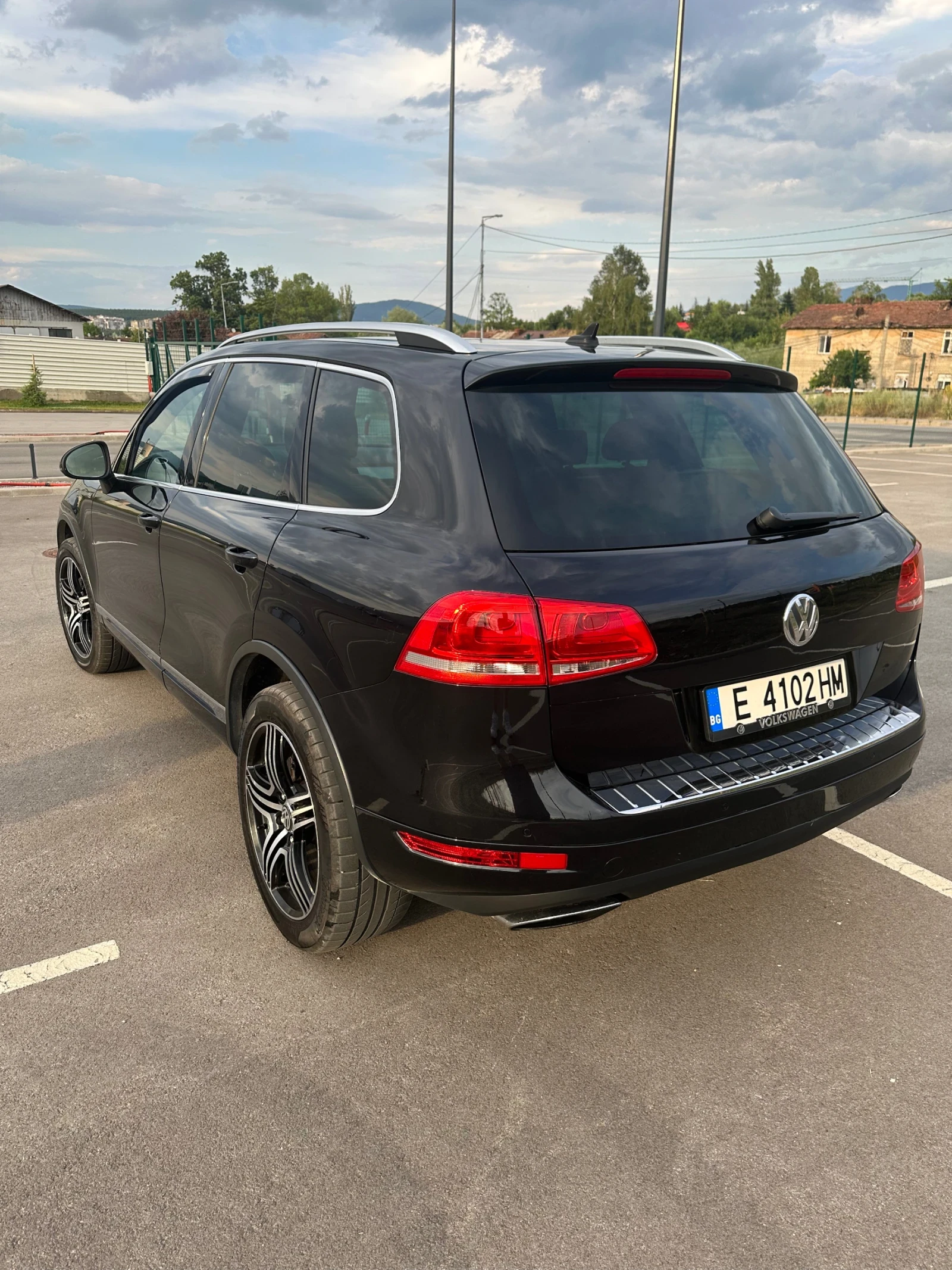 VW Touareg 4.2TDI 340к.с./ R-LINE FULL/ KEYLESS/ START-STOP - изображение 5