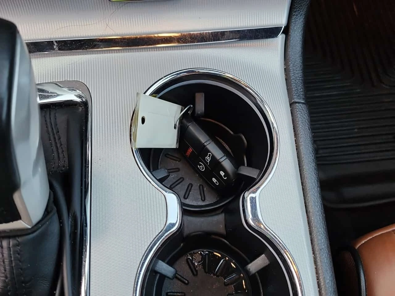 Jeep Grand cherokee * Summit * CARFAX * ЦЕНА ДО БГ, снимка 17 - Автомобили и джипове - 53748836