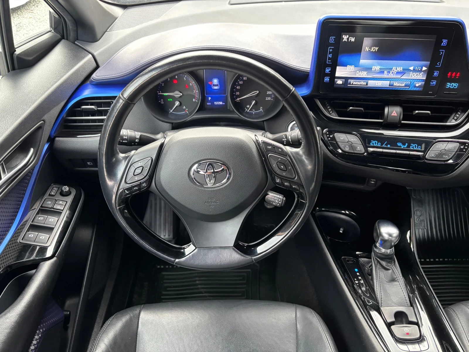 Toyota C-HR 1.2 I AUTOMATIC, снимка 11 - Автомобили и джипове - 54109912