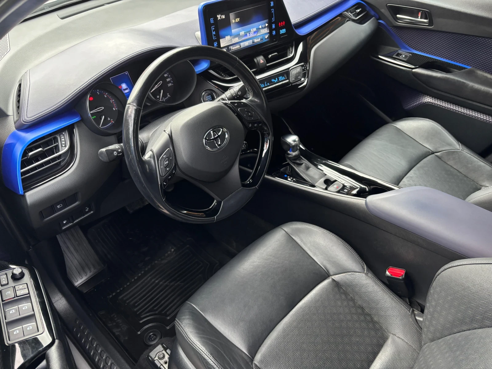 Toyota C-HR 1.2 I AUTOMATIC, снимка 9 - Автомобили и джипове - 54109912