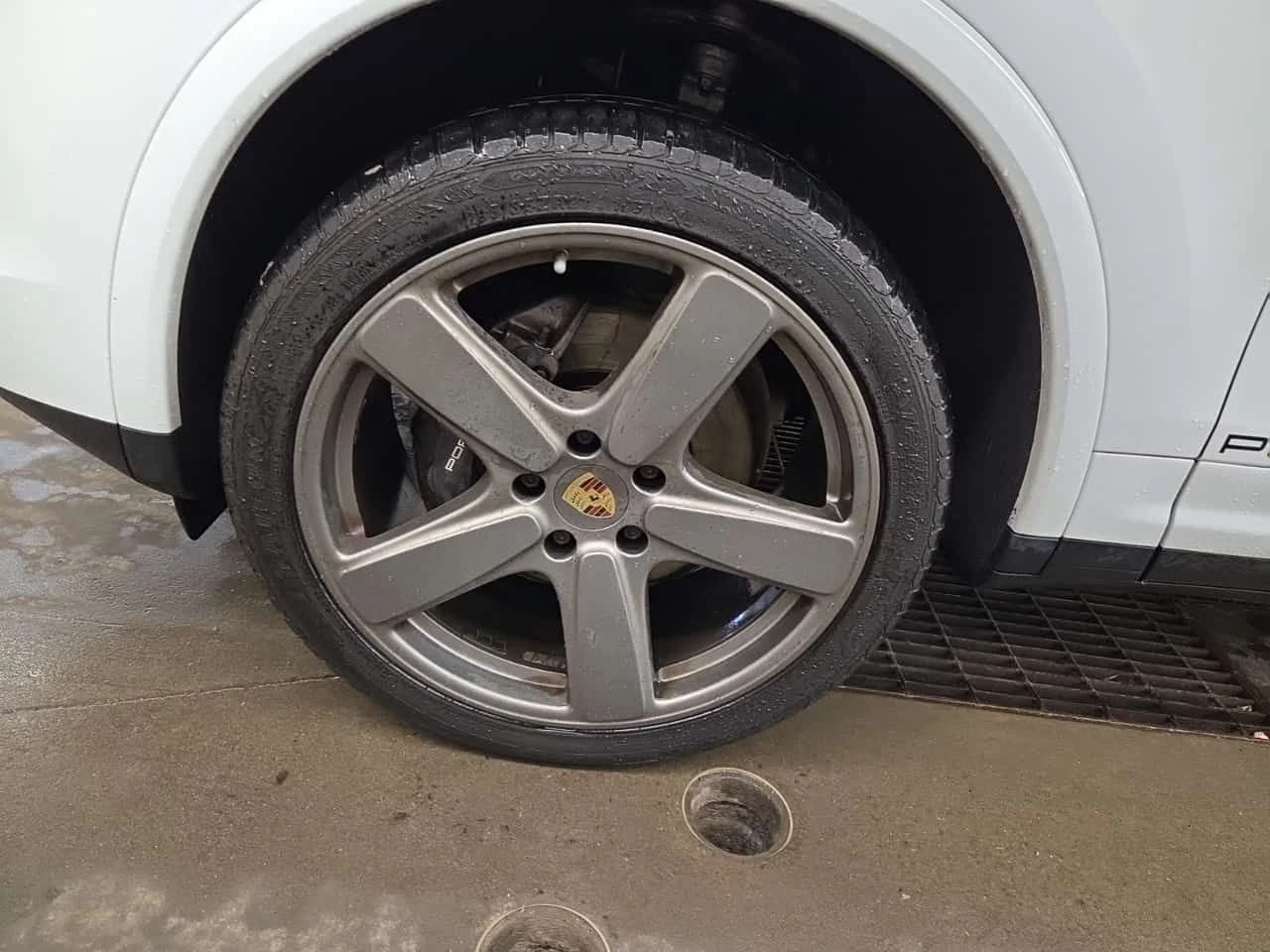 Porsche Cayenne * AWD 4DR * CARFAX * ЦЕНА ДО БГ, снимка 14 - Автомобили и джипове - 54628996