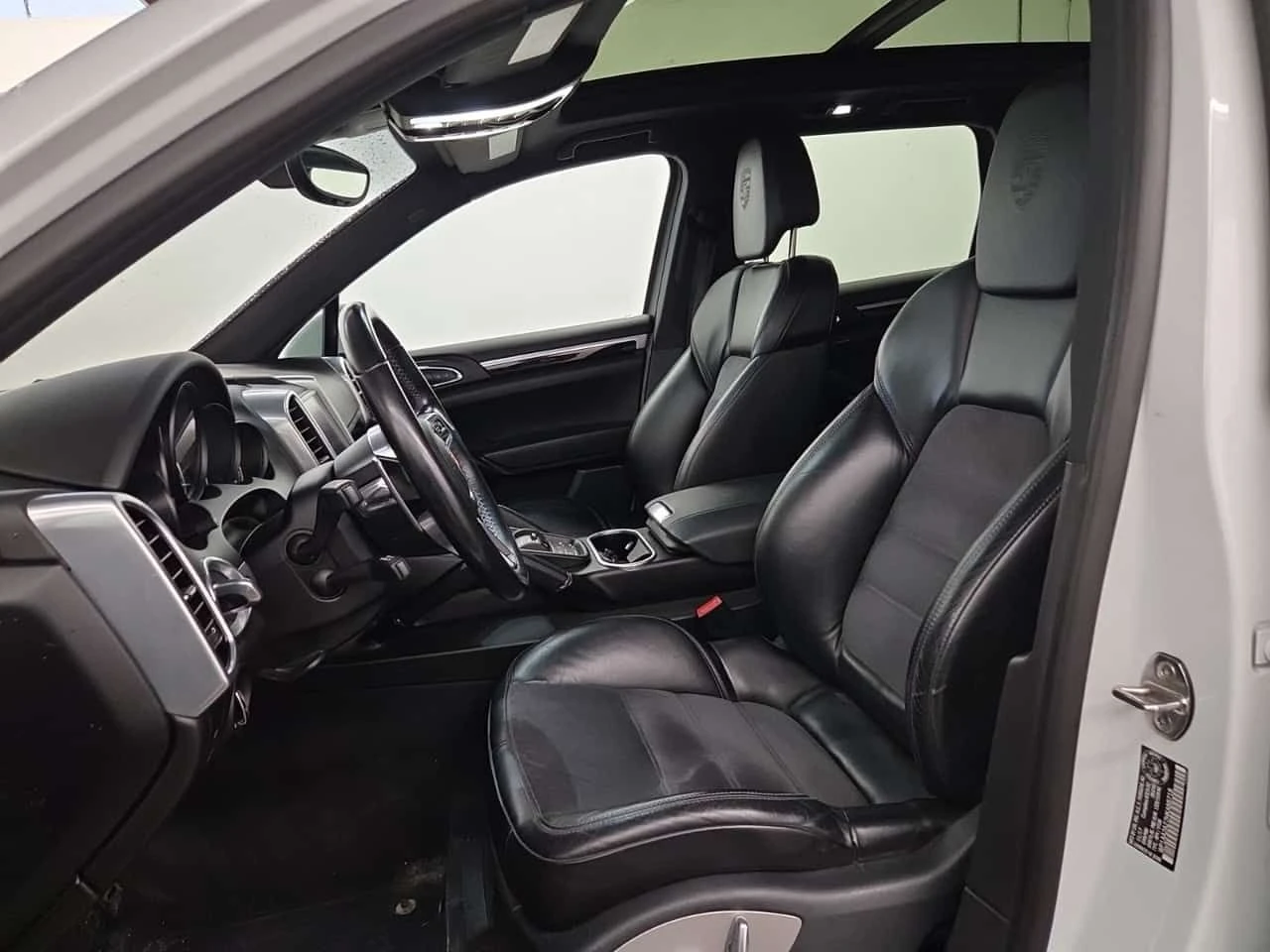 Porsche Cayenne * AWD 4DR * CARFAX * ЦЕНА ДО БГ, снимка 6 - Автомобили и джипове - 54628996