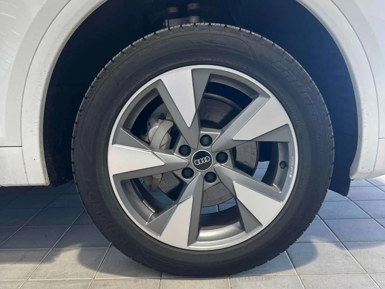 Audi Q5  | LED | PANORAMA | 2 KEYS, снимка 6 - Автомобили и джипове - 54906965
