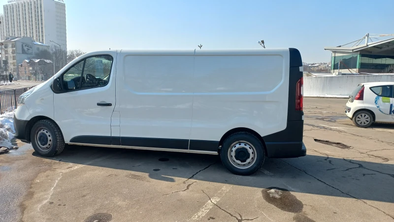 Renault Trafic, снимка 8 - Бусове и автобуси - 49207104