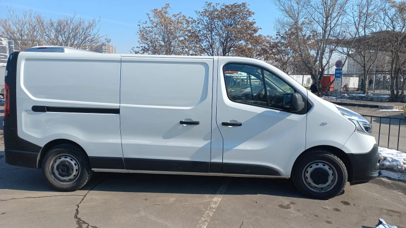 Renault Trafic, снимка 2 - Бусове и автобуси - 49207104