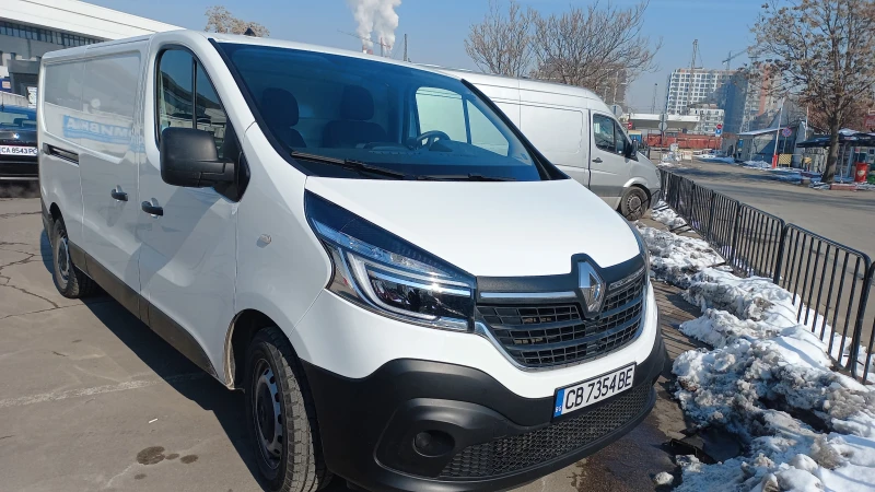 Renault Trafic, снимка 1 - Бусове и автобуси - 49207104