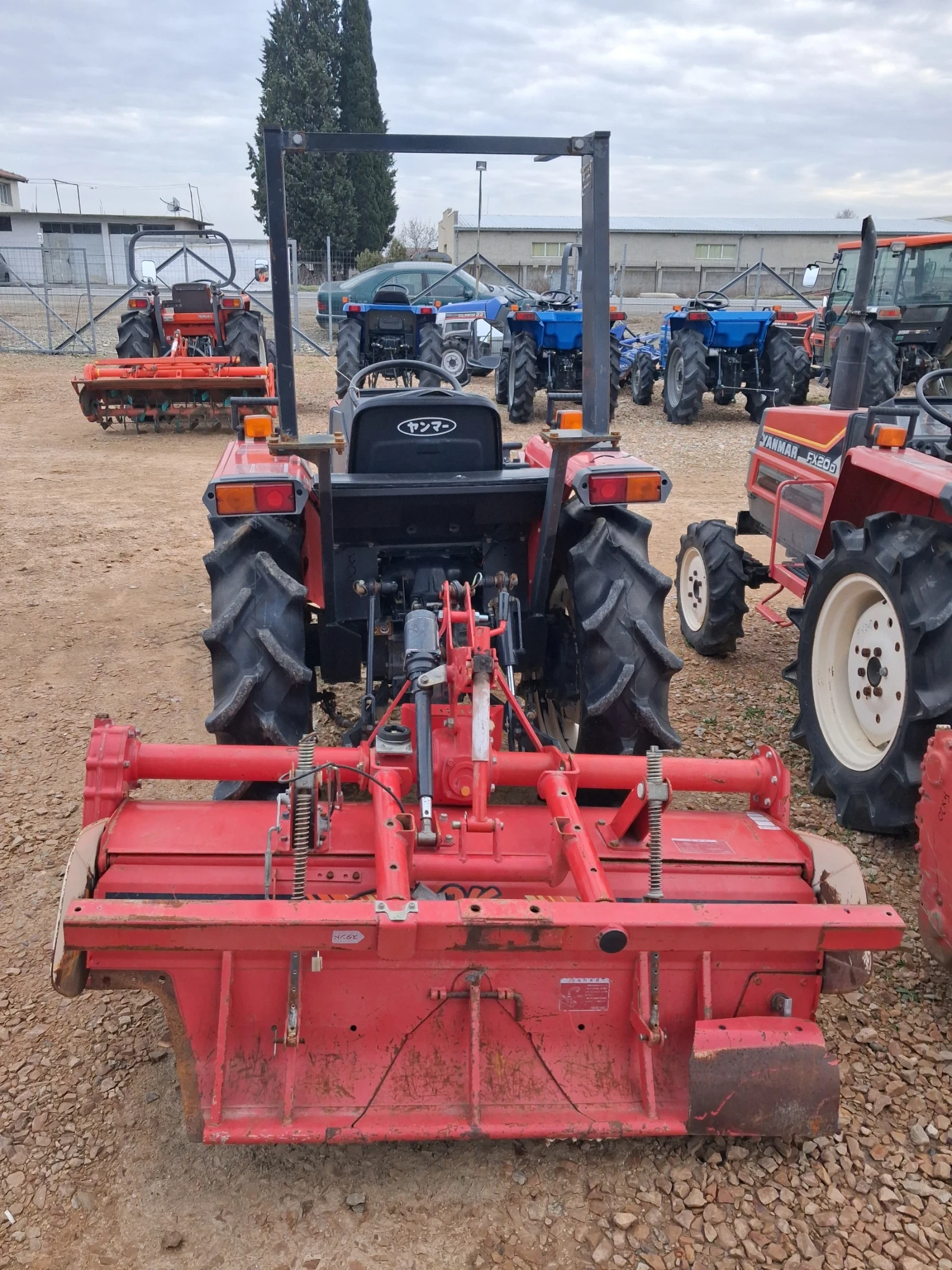 Трактор Kubota скайтрак  - изображение 4