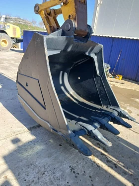 Багер Komatsu PC360, снимка 3