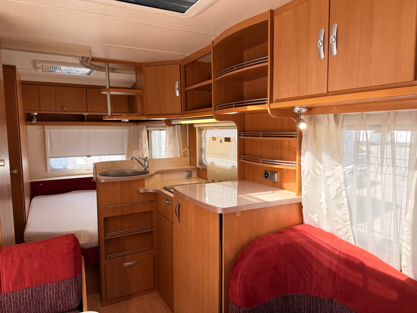 Каравана Tabbert 540 Da Vinci DM, снимка 8 - Каравани и кемпери - 55655533