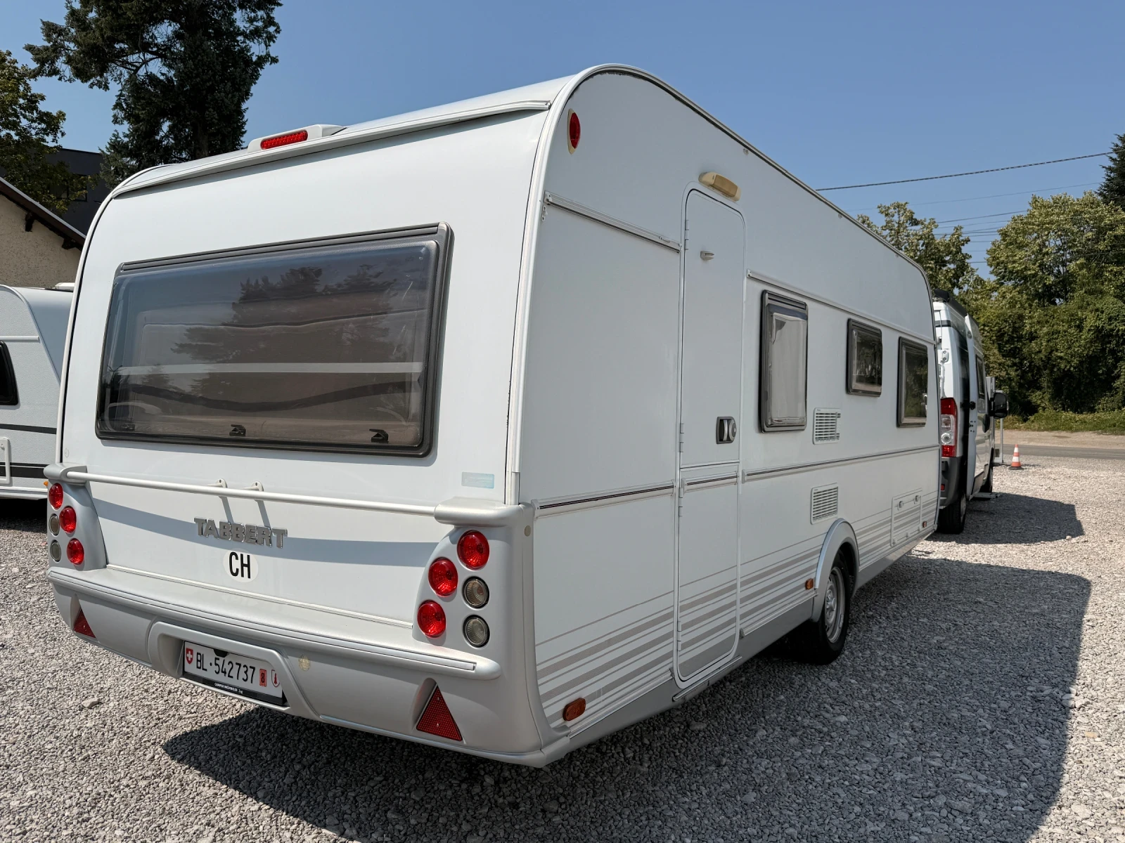Каравана Tabbert 540 Da Vinci DM, снимка 5 - Каравани и кемпери - 55655533