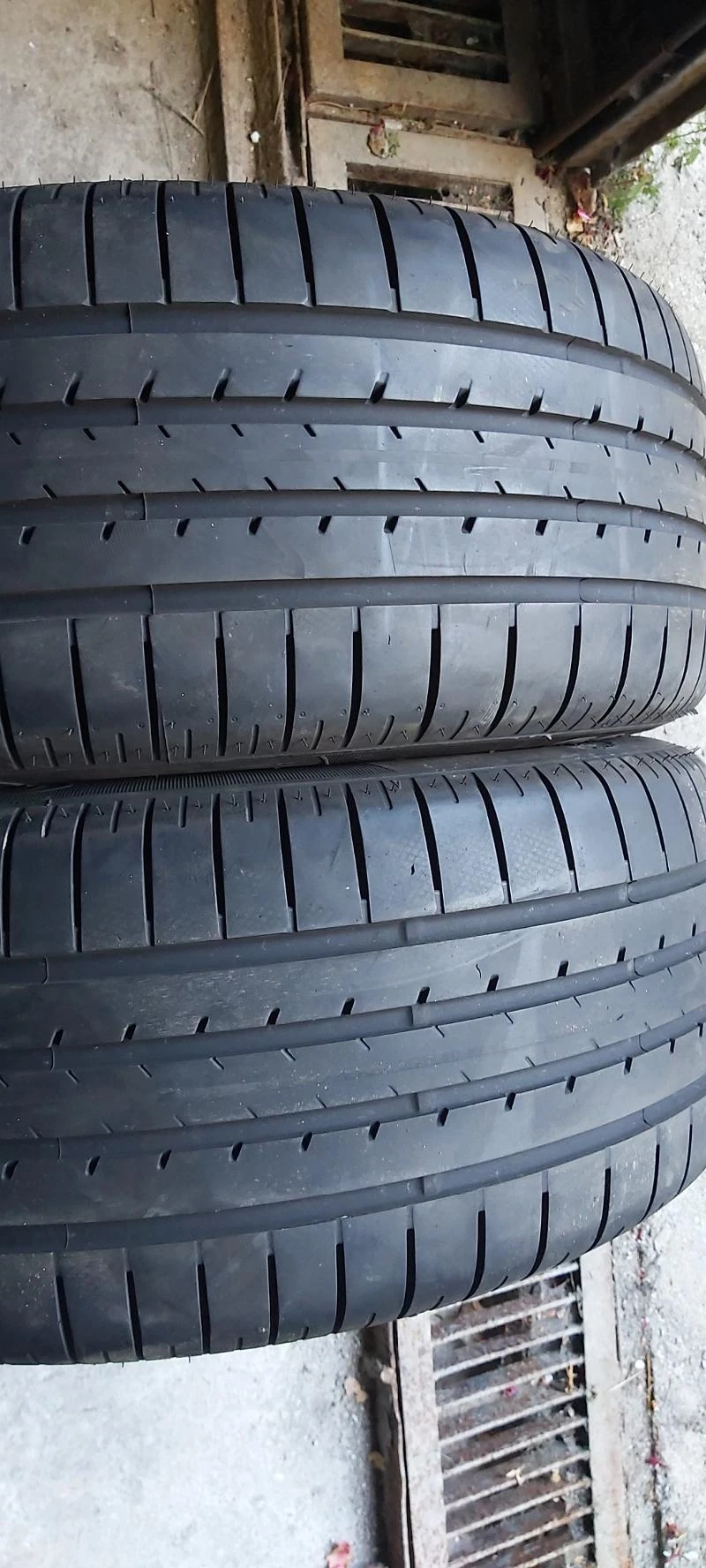 Гуми Летни 225/50R17, снимка 1 - Гуми и джанти - 33472116