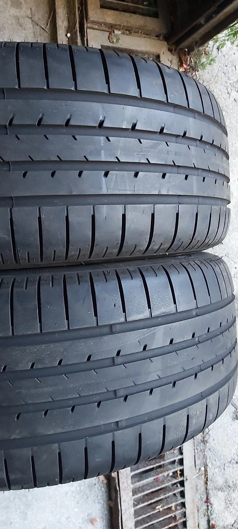 Гуми Летни 225/50R17, снимка 3 - Гуми и джанти - 33472116