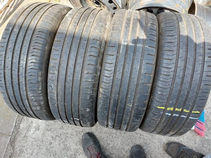 Гуми Летни 215/60R16, снимка 1 - Гуми и джанти - 36802863