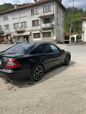 Mercedes-Benz E 320 4 matic, снимка 3