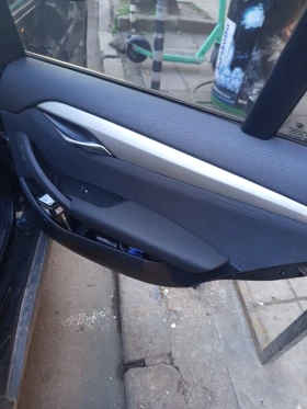 BMW iX1, снимка 4 - Автомобили и джипове - 53689407