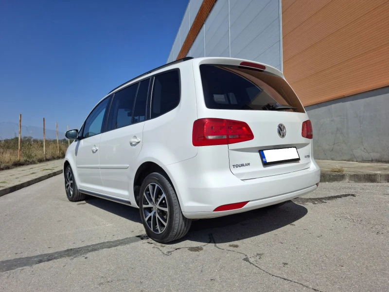 VW Touran 2.0 Tdi 140 к.с Comfort - line. Швейцария , снимка 9 - Автомобили и джипове - 47151113