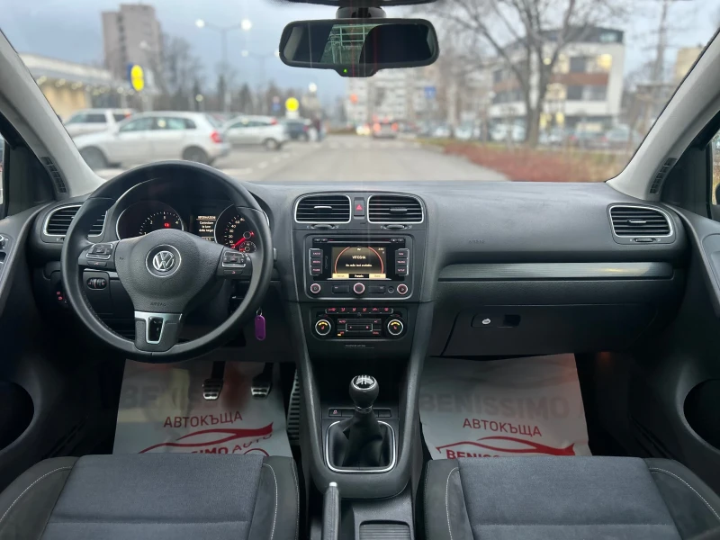 VW Golf * 1.6TDI* STYLE* PODGREV* NAVI* , снимка 9 - Автомобили и джипове - 48238793