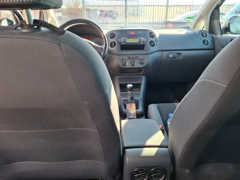 VW Golf Plus 1.6, снимка 10 - Автомобили и джипове - 48570177