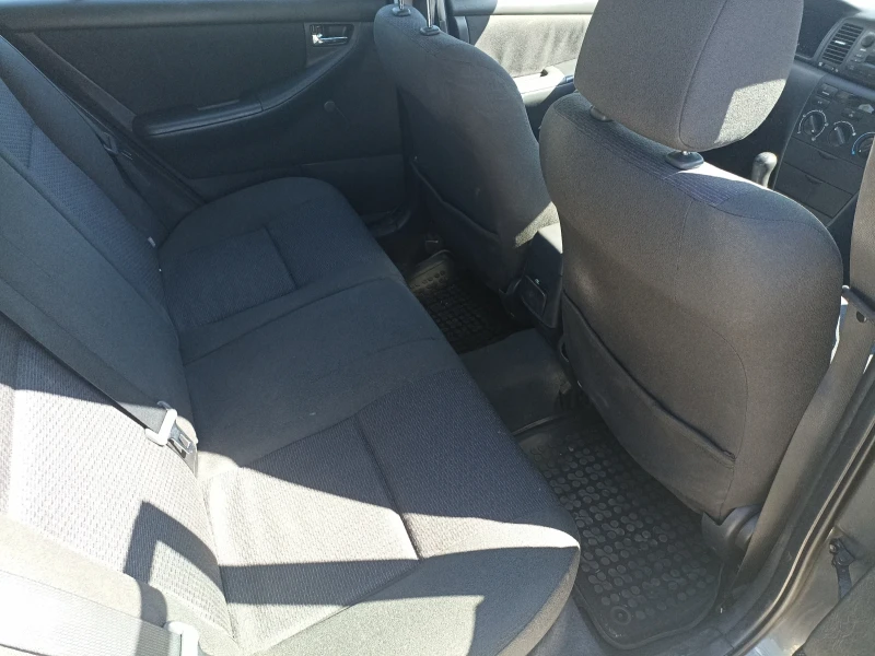 Toyota Corolla 2.0 D4D, снимка 5 - Автомобили и джипове - 52517687