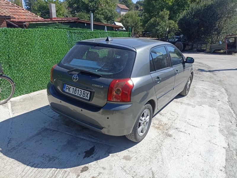 Toyota Corolla 2.0 D4D, снимка 4 - Автомобили и джипове - 52517687