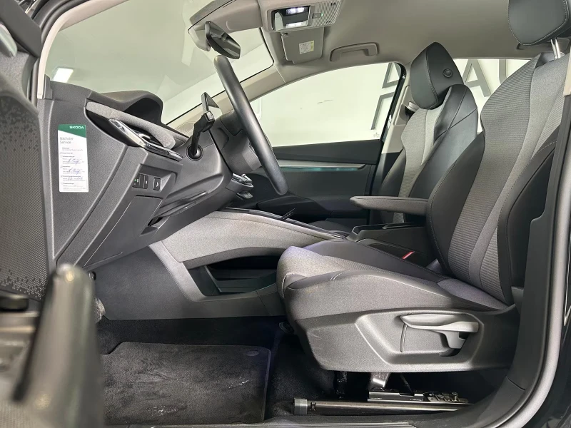 Skoda Enyaq iV60/179HP/LOFT/NAVI/CAM/LED/KLESS/L.ASSIST/450g, снимка 7 - Автомобили и джипове - 52087421