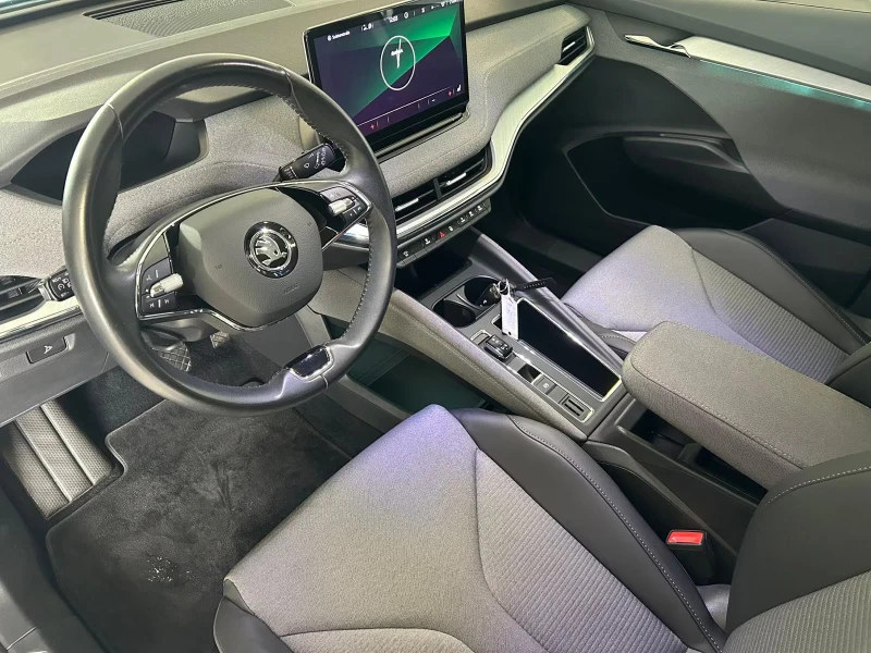 Skoda Enyaq iV60/179HP/LOFT/NAVI/CAM/LED/KLESS/L.ASSIST/450g, снимка 8 - Автомобили и джипове - 52087421