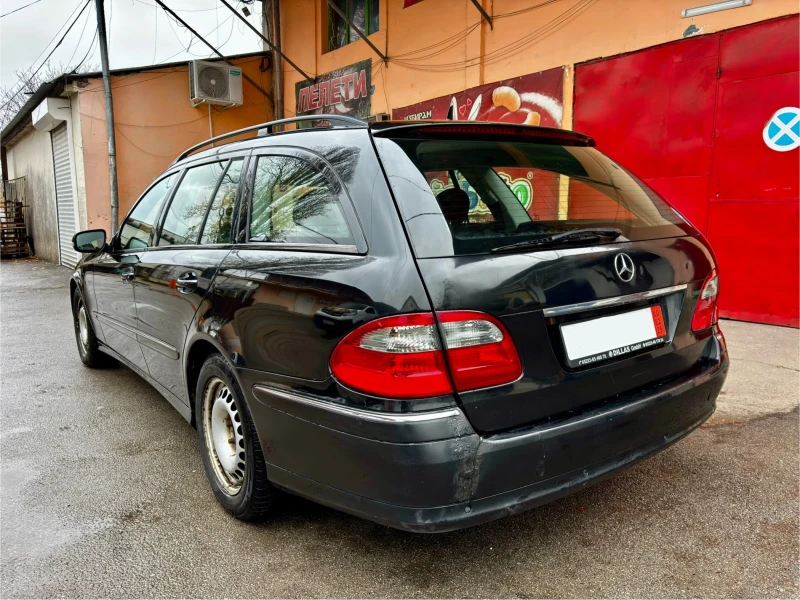 Mercedes-Benz E 220 2.2 CDI FACELIFT, снимка 3 - Автомобили и джипове - 52592327