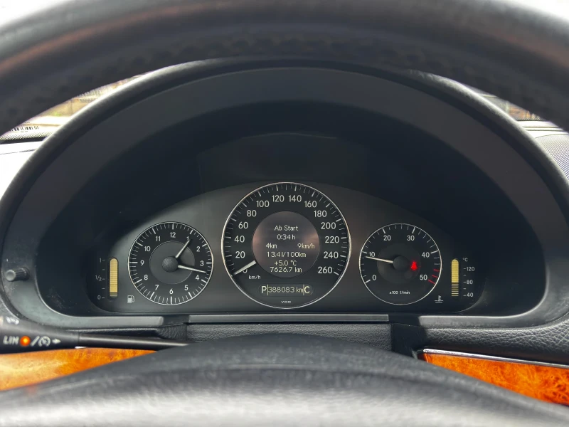 Mercedes-Benz E 220 2.2 CDI FACELIFT, снимка 12 - Автомобили и джипове - 52592327
