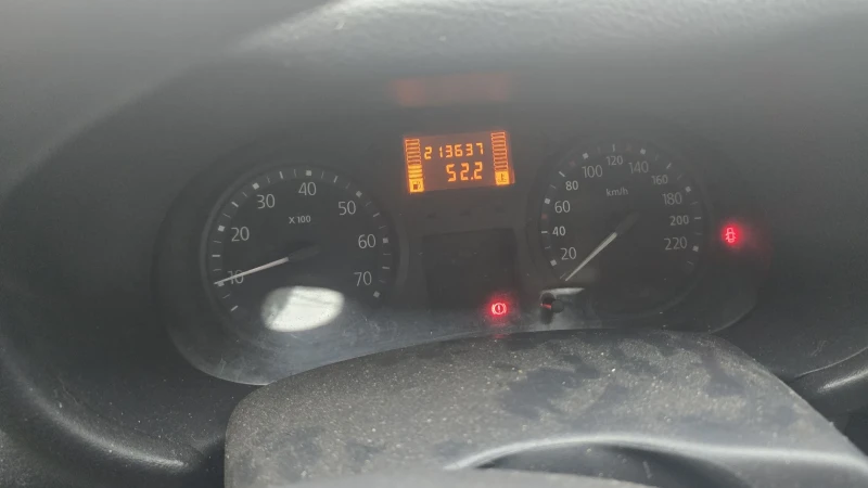 Renault Clio, снимка 8 - Автомобили и джипове - 52677435